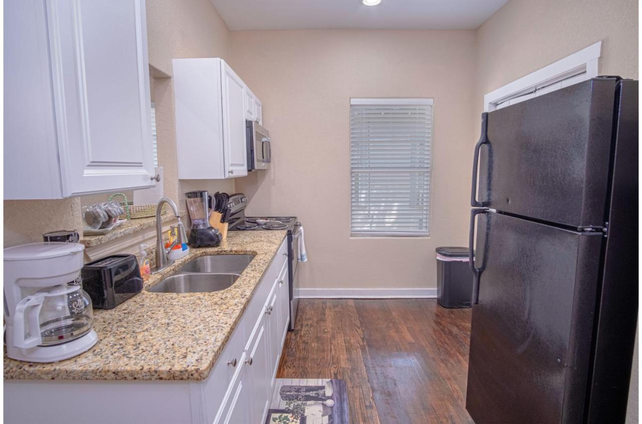 Appartamento Fabulous Newly Renovated 1Br1Ba Near Downtown San Antonio Esterno foto